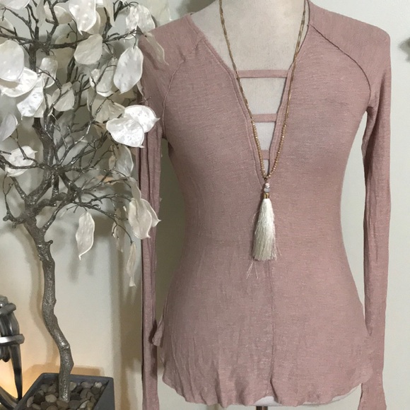 Free People Tops - FREE PEOPLE LONG SLEEVE TOP